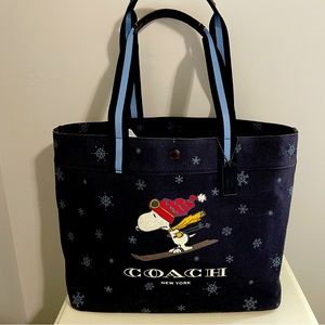 Like new Coach X Peanuts Tote